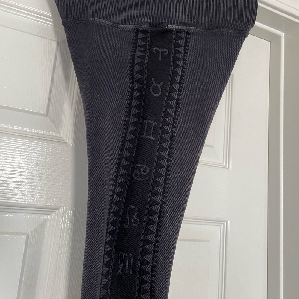 Avocado Athletic - image 6